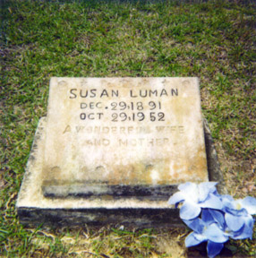 Susan Koonce Luman (29 Dec 1891 - 29 Oct 1952) gravestone at Swift Cemetery, Nacogdoches County, Tex