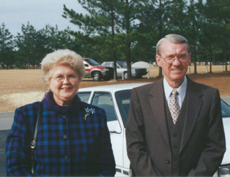 Margaret Rose Powell Wells (1940) and Jerry Walker Wells (1939). Margaret is the daughter of James R